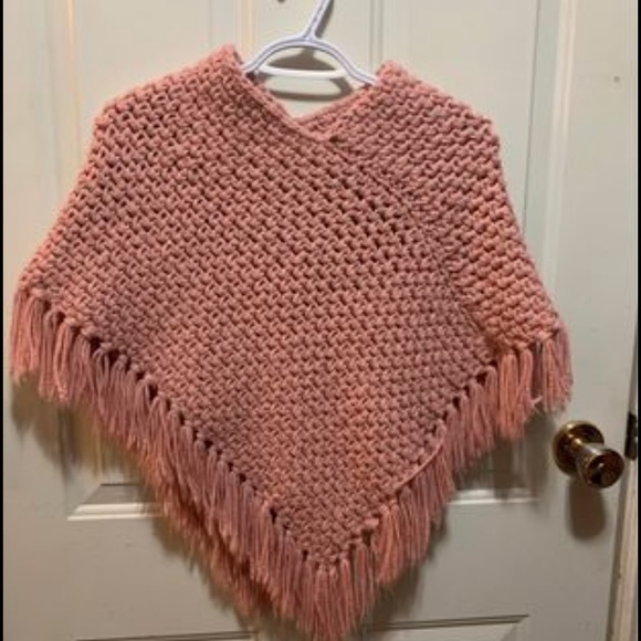 Size 6 Crochet poncho. - Picture 1 of 1